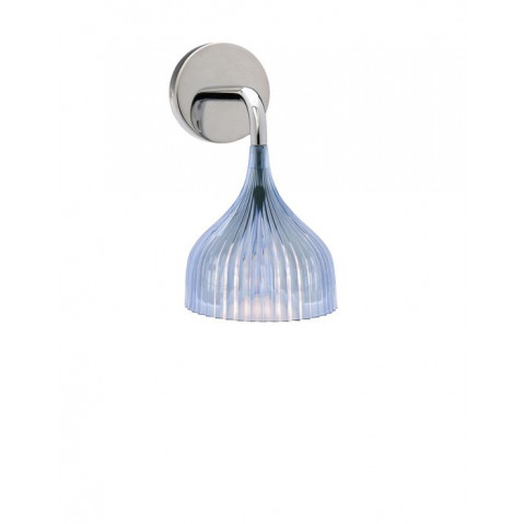 Applique E' de Kartell, Bleu 