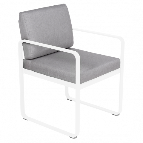 Fauteuil de repas BELLEVIE de Fermob, Blanc coton, Coussin Gris flanelle
