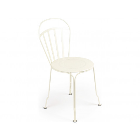 Chaise LOUVRE de Fermob blanc coton