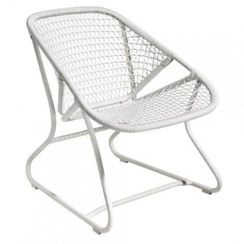 Fauteuil bas SIXTIES de Fermob, 4 coloris