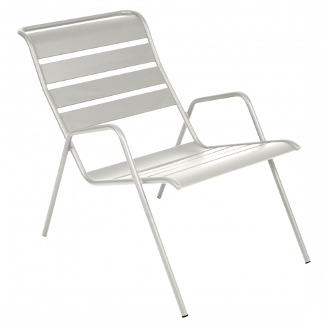 Fauteuil bas MONCEAU  de Fermob, 16 coloris